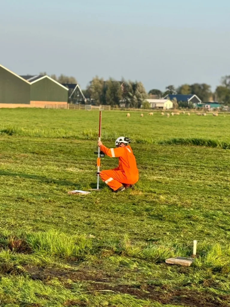Surveying a peat meadow for the full-scale project in Ter Aar